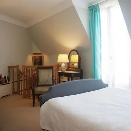 Apartment 216500 - Beautiful 120 Sqm Duplex For A Family Or Two Couples To Rent In A Privileged Area *